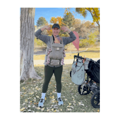 FIT4MOM Babywearing exercise standing side crunch.gif