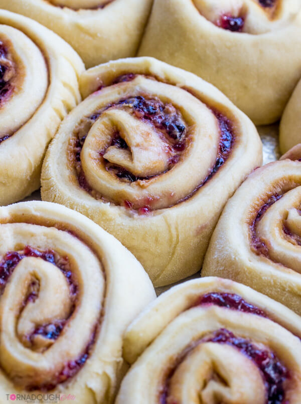 peanut-butter-jelly-rolls.png