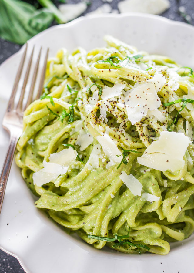 Creamy-Avocado-Spinach-vegetarian-Pasta-by-Jo-Cooks.png