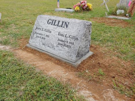 Gillian Slanted Memorial.jpeg