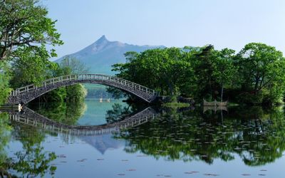 reflection-bridge-japan-hokkaido-1050x1680.jpg