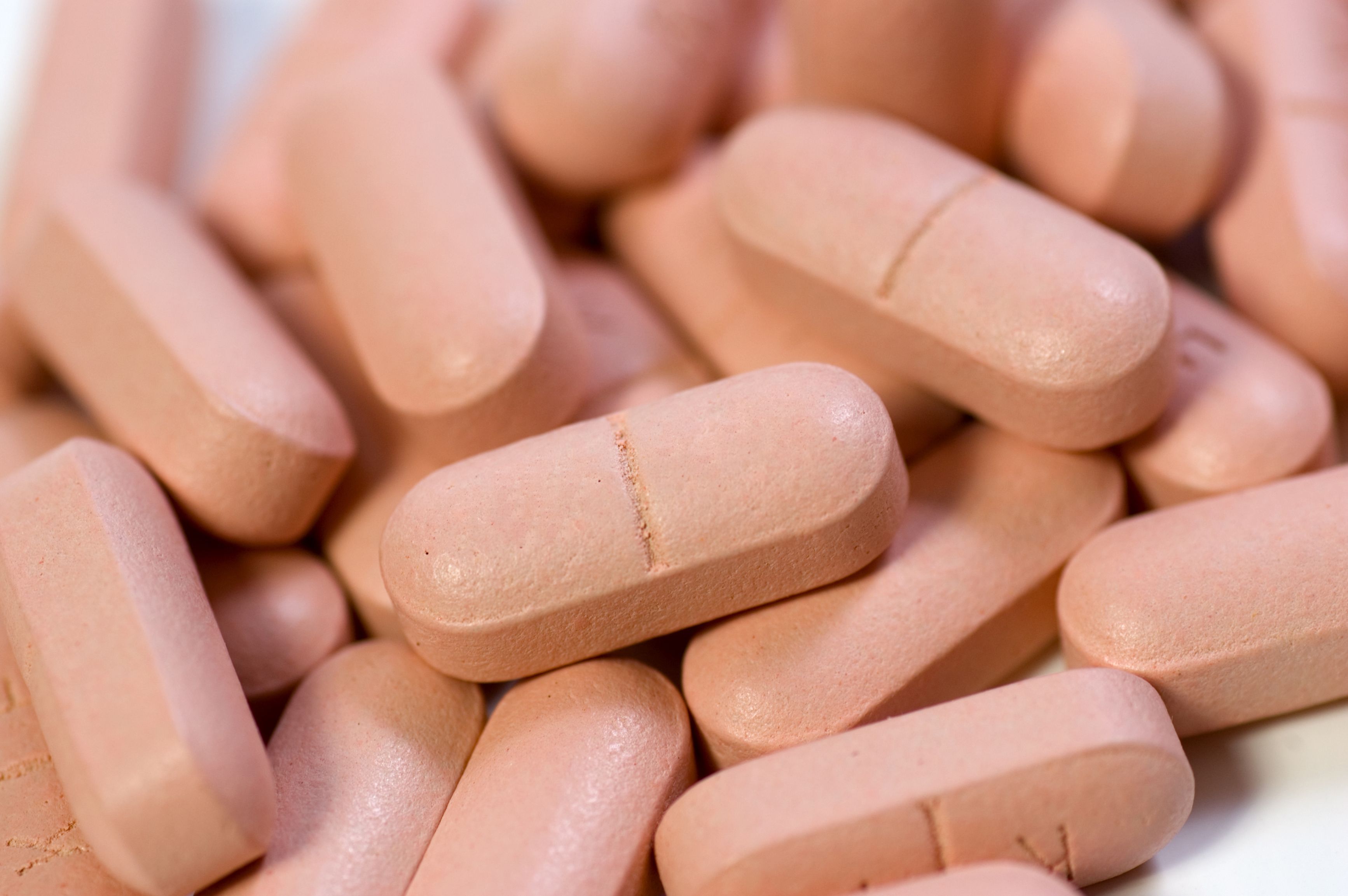 Custom DMSA Capsule Compounding