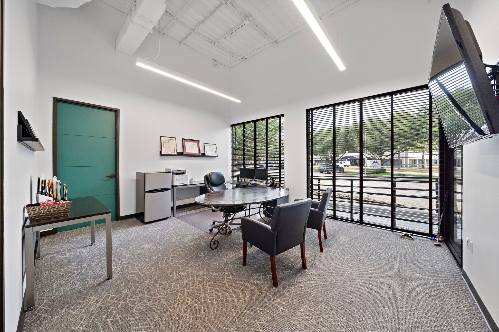 13-web-or-mls-10600 Shadow Wood Dr -123.jpg