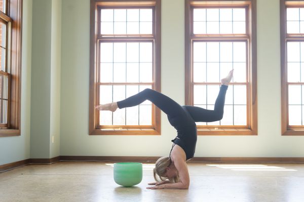 200 hour trained yoga instructor Rita King
