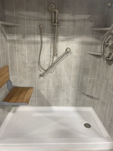 Gray Marble Vertical Tile Shower with Seat
