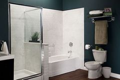 White Classic Bath & Silver White Marble Subway Walls with Chrome_IMG_3989_LR_bp.jpg