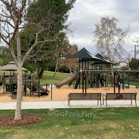 rolling hills park.jpg