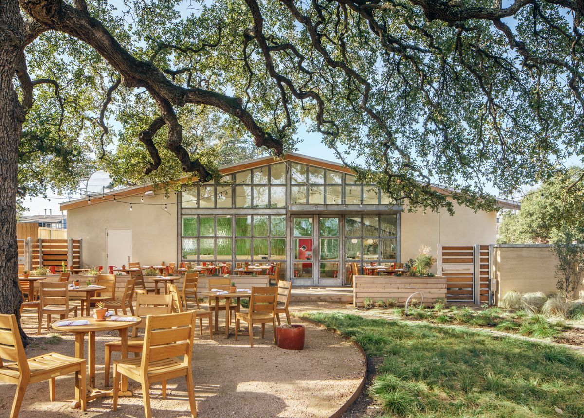 extpatio0038.jpg