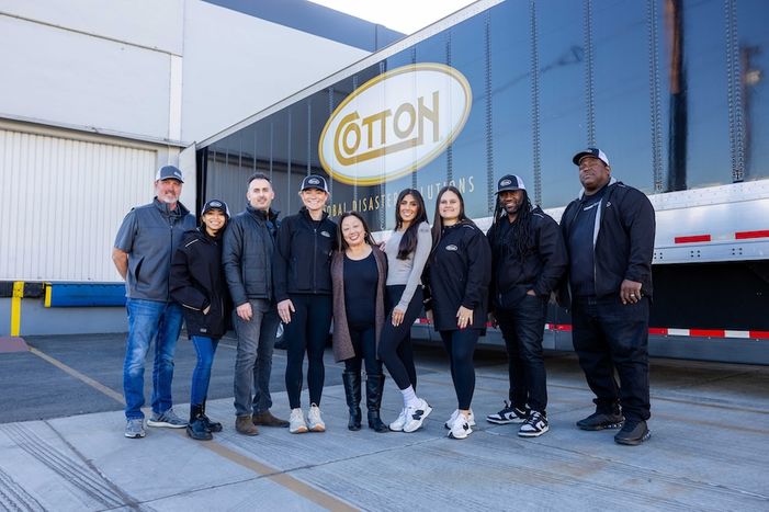 Cotton CA Wildfire Donation Delivery-90.jpg