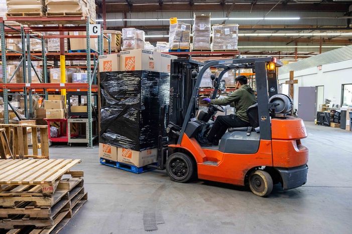 Cotton CA Wildfire Donation Delivery-78.jpg