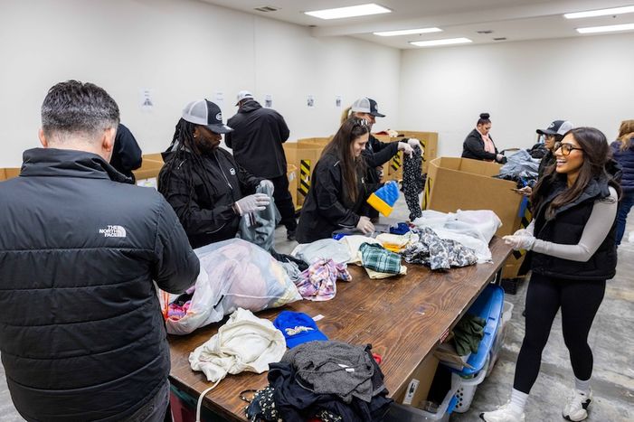 Cotton CA Wildfire Donation Delivery-19.jpg